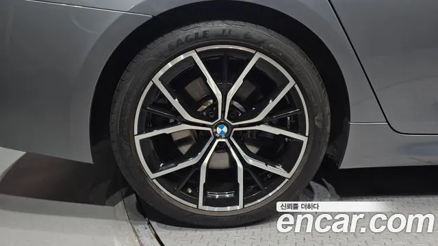 BMW 5 серии 2023 thumb 5