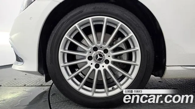 Mercedes-Benz E-Класс 2021 thumb 5