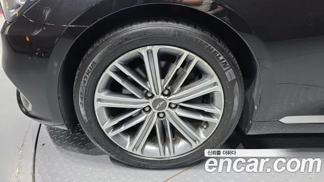 Genesis G80 2018 thumb 5