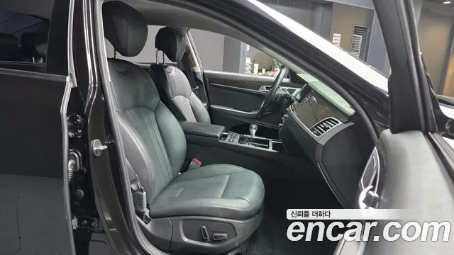 Genesis G80 2018 thumb 11