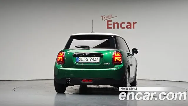 Mini Hatch 2021 thumb 3