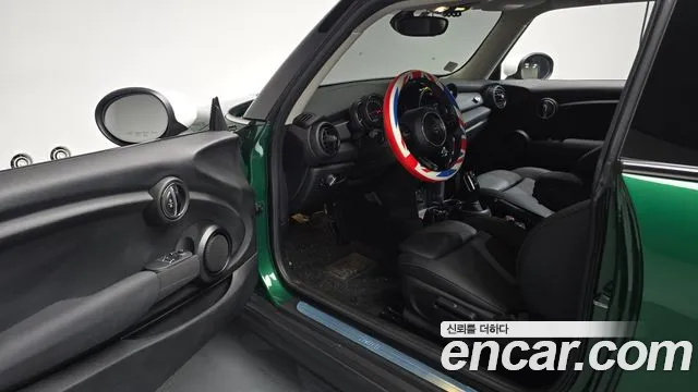 Mini Hatch 2021 thumb 9