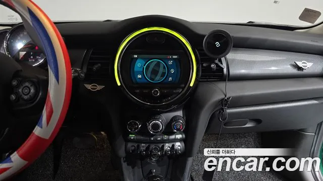 Mini Hatch 2021 thumb 12