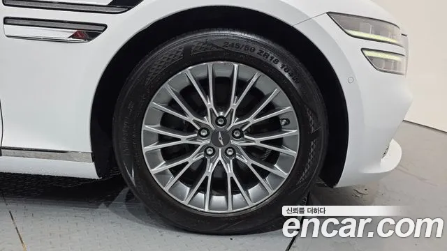 Genesis G80 2022 thumb 5