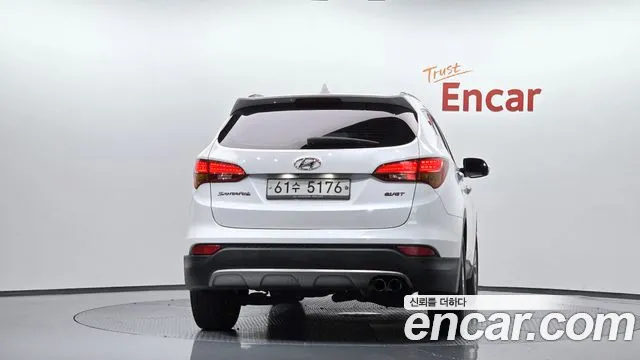 Hyundai Santa Fe 2015 thumb 4