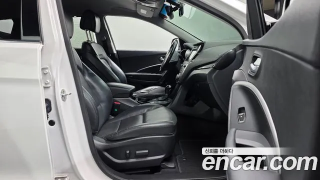 Hyundai Santa Fe 2015 thumb 11
