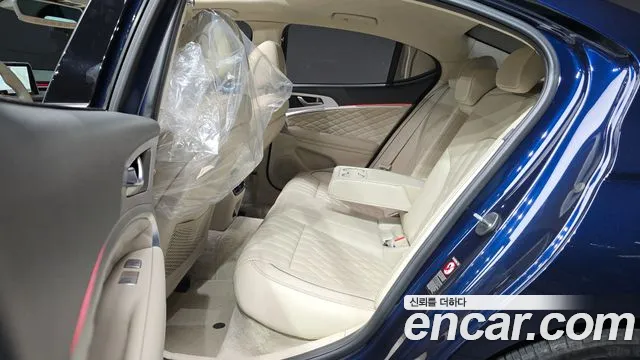 Genesis G70 2020 thumb 12