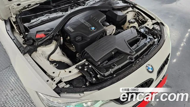 BMW 4-Series 2015 thumb 6