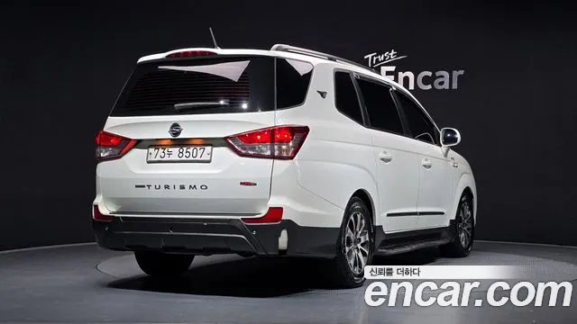KG_Mobility_Ssangyong KORANDO 2015 thumb 2