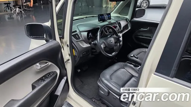 Kia Ray 2015 thumb 10