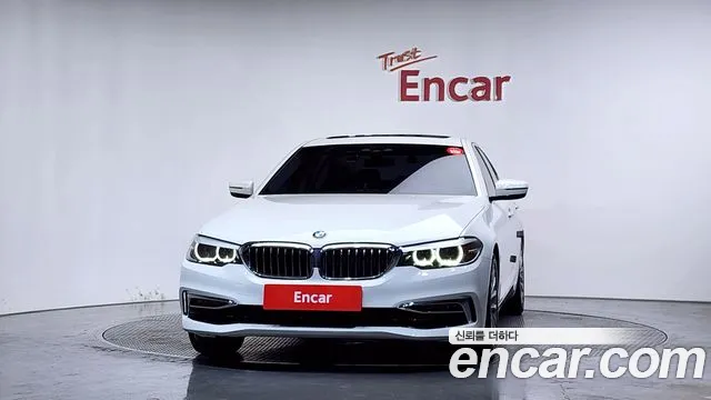 BMW 5 серии 2019 thumb 3