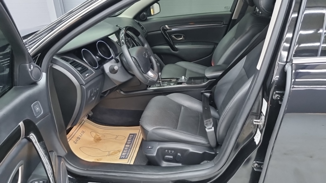 Renault Latitude 2015 thumb 10