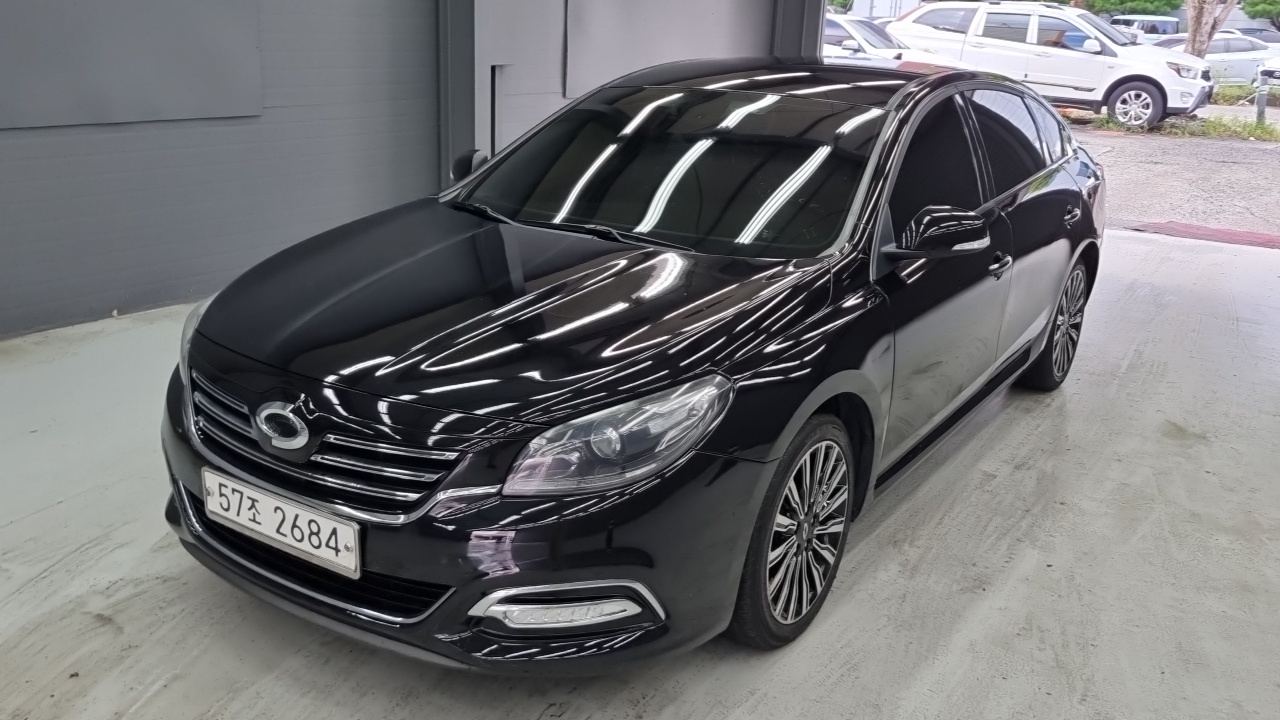 Renault Latitude 2015 thumb 12