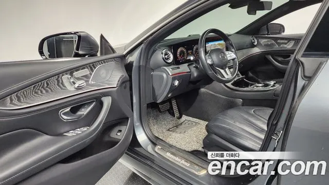 Mercedes-Benz CLS-Class 2020 thumb 10