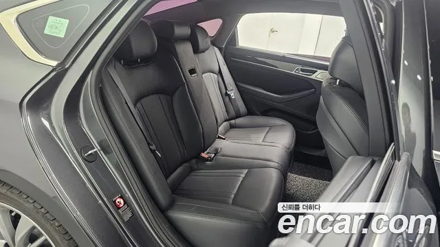 Genesis G80 2018 thumb 11