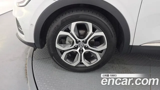 Renault-KoreaSamsung Arkana 2020 thumb 4