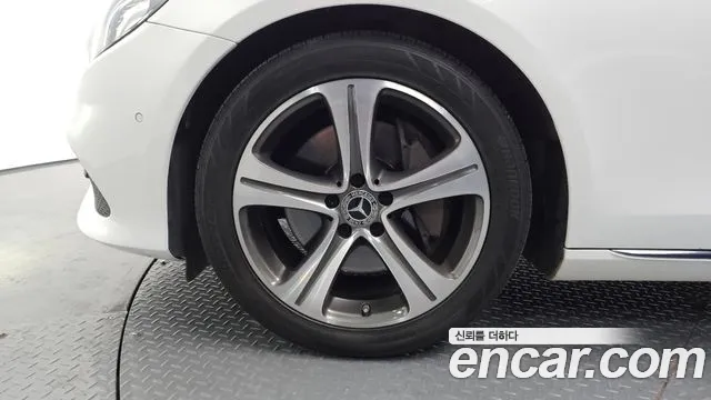 Mercedes-Benz E-Класс 2019 thumb 4