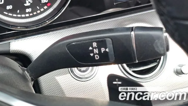 Mercedes-Benz E-Класс 2019 thumb 8