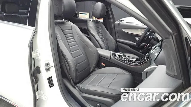 Mercedes-Benz E-Класс 2019 thumb 9