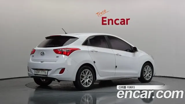 Hyundai i30 2014 thumb 2