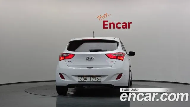 Hyundai i30 2014 thumb 4