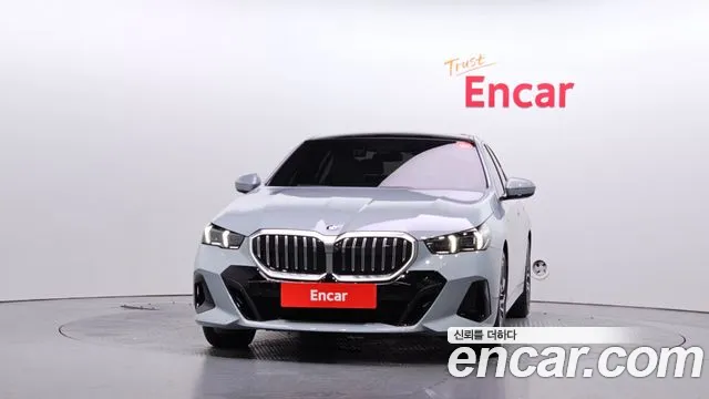 BMW 5 серии 2024 thumb 3
