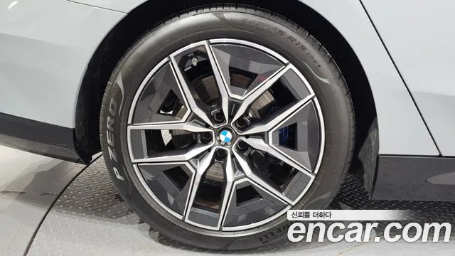 BMW 5 серии 2024 thumb 5