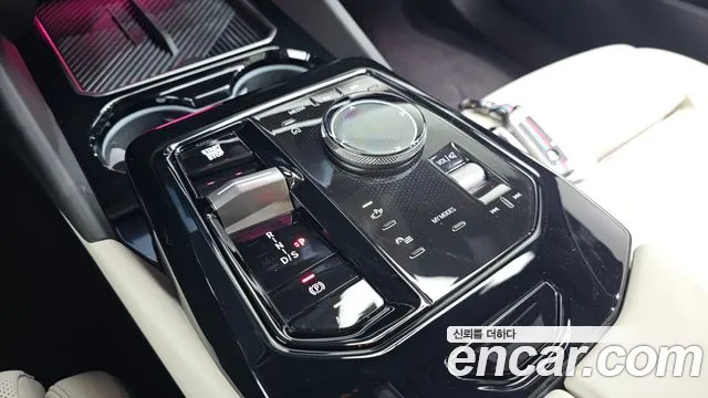 BMW 5 серии 2024 thumb 9