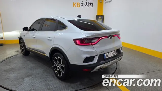 Renault Arkana 2022 thumb 2