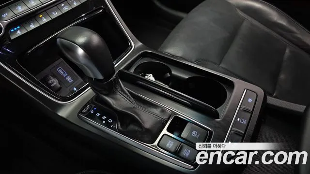 Hyundai Grandeur 2017 thumb 9