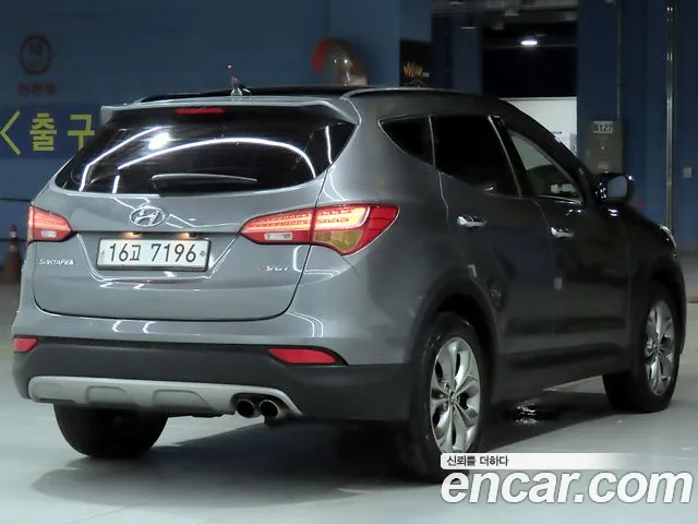 Hyundai Santa Fe 2013 thumb 4