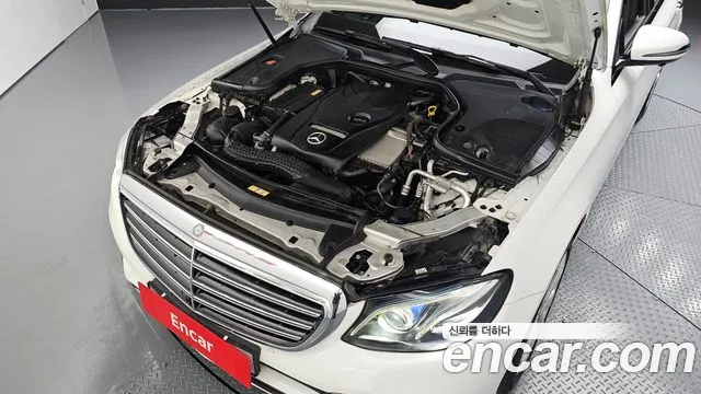 Mercedes-Benz E-Класс 2016 thumb 6