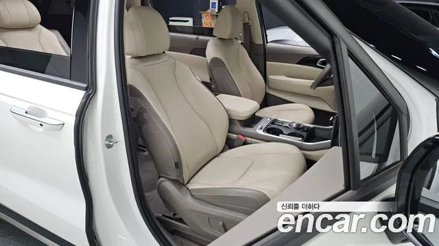 Kia Carnival 2024 thumb 10