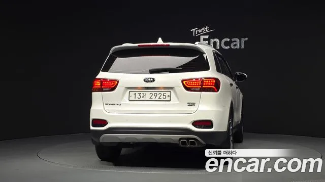 Kia Sorento 2018 thumb 4
