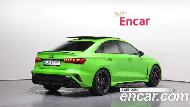Audi RS3 2026 thumb 2