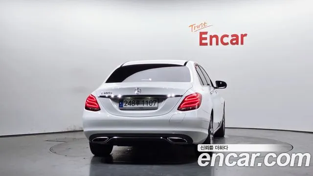 Mercedes-Benz C-Класс 2018 thumb 3