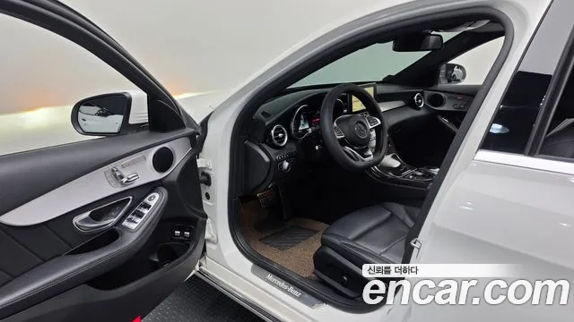 Mercedes-Benz C-Класс 2018 thumb 9