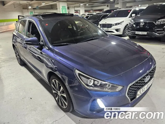 Hyundai i30 2017 thumb 3