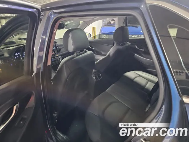 Hyundai i30 2017 thumb 9
