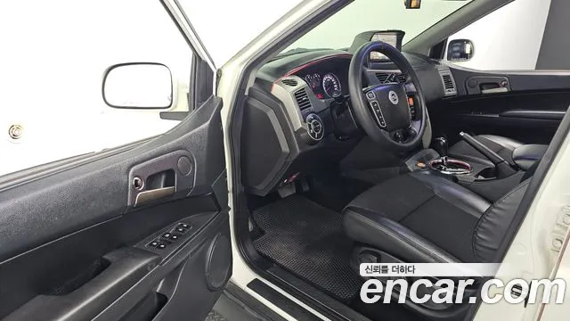 KG_Mobility_Ssangyong KORANDO 2014 thumb 10