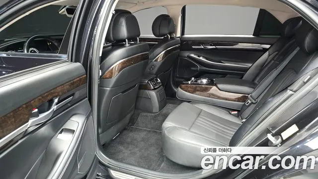 Genesis G90 2020 thumb 11