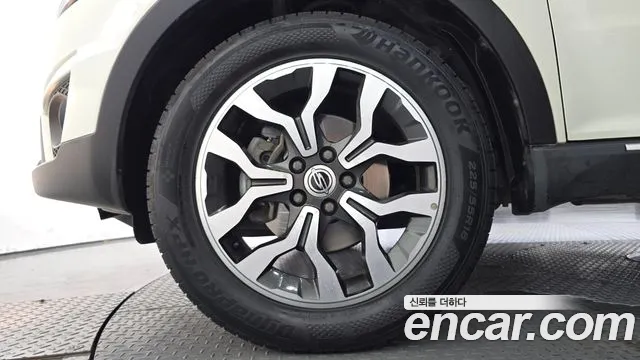 KG_Mobility_Ssangyong KORANDO 2015 thumb 5