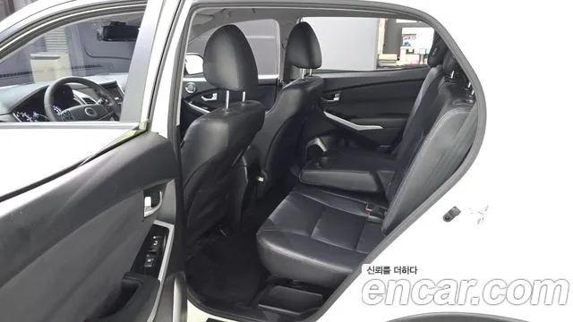 KG_Mobility_Ssangyong KORANDO 2015 thumb 11