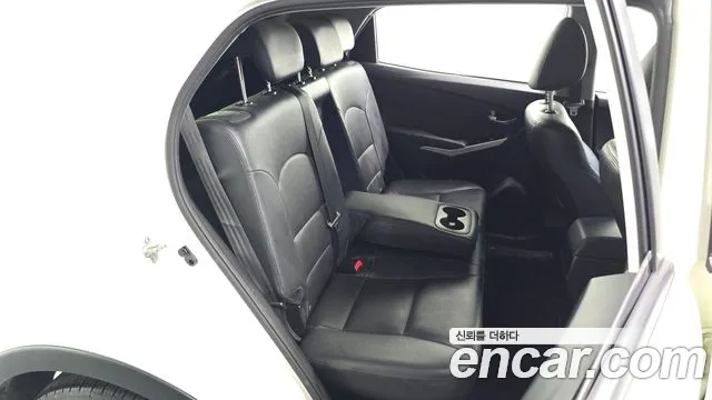 KG_Mobility_Ssangyong KORANDO 2015 thumb 12