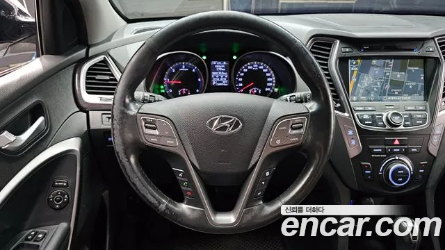 Hyundai Santa Fe 2012 thumb 11