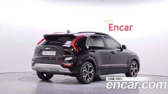 Kia Niro 2022 thumb 2