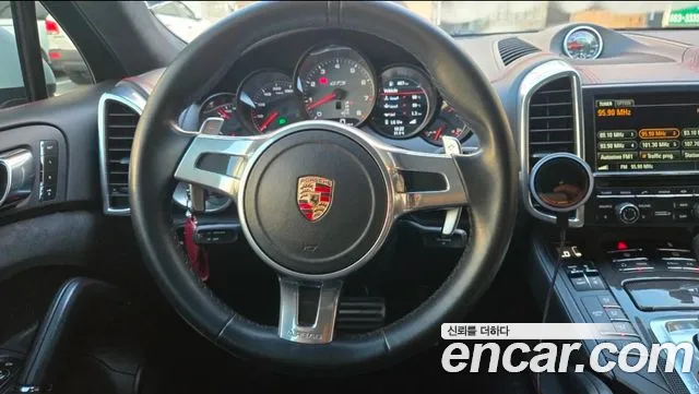Porsche Cayenne 2013 thumb 7