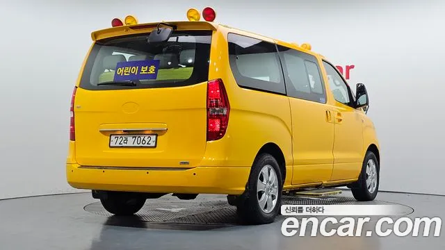 Hyundai Starex 2018 thumb 2