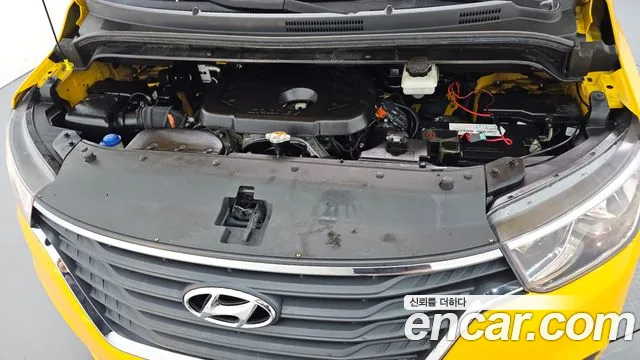 Hyundai Starex 2018 thumb 6