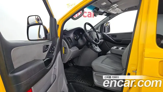 Hyundai Starex 2018 thumb 10